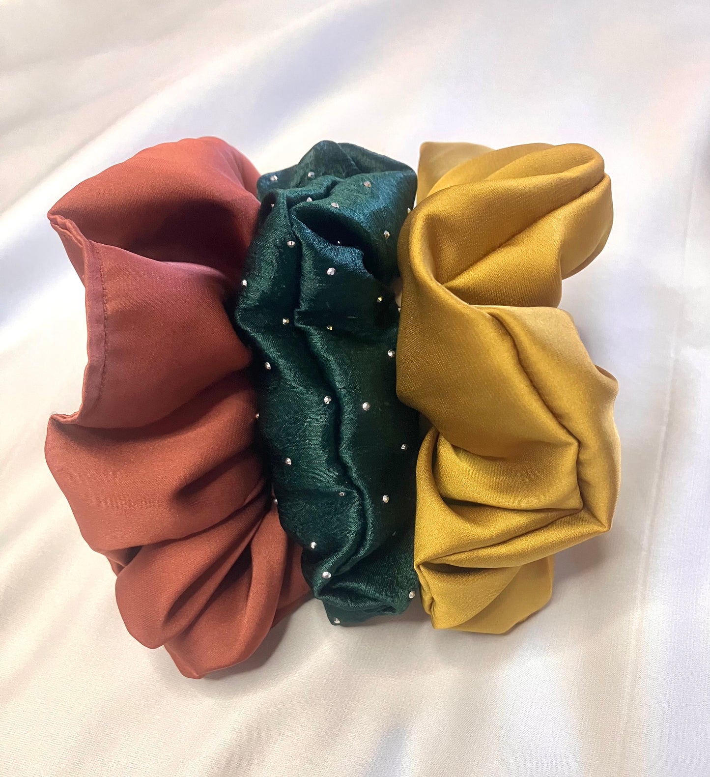 Trio Chouchou Soie de Satin / Silk Satin Scrunchie Trio Large