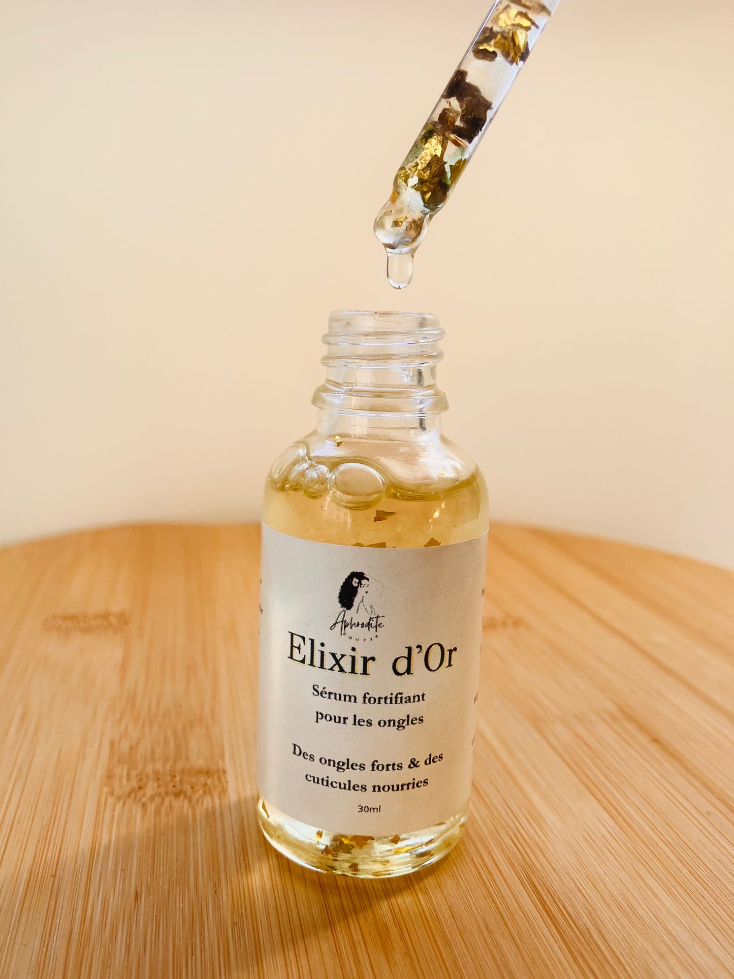 Elixir d'Or – Huile Luxe 30 ml pour Ongles & Cuticules / Gold Elixir – Luxury Nail & Cuticle Oil 30ml