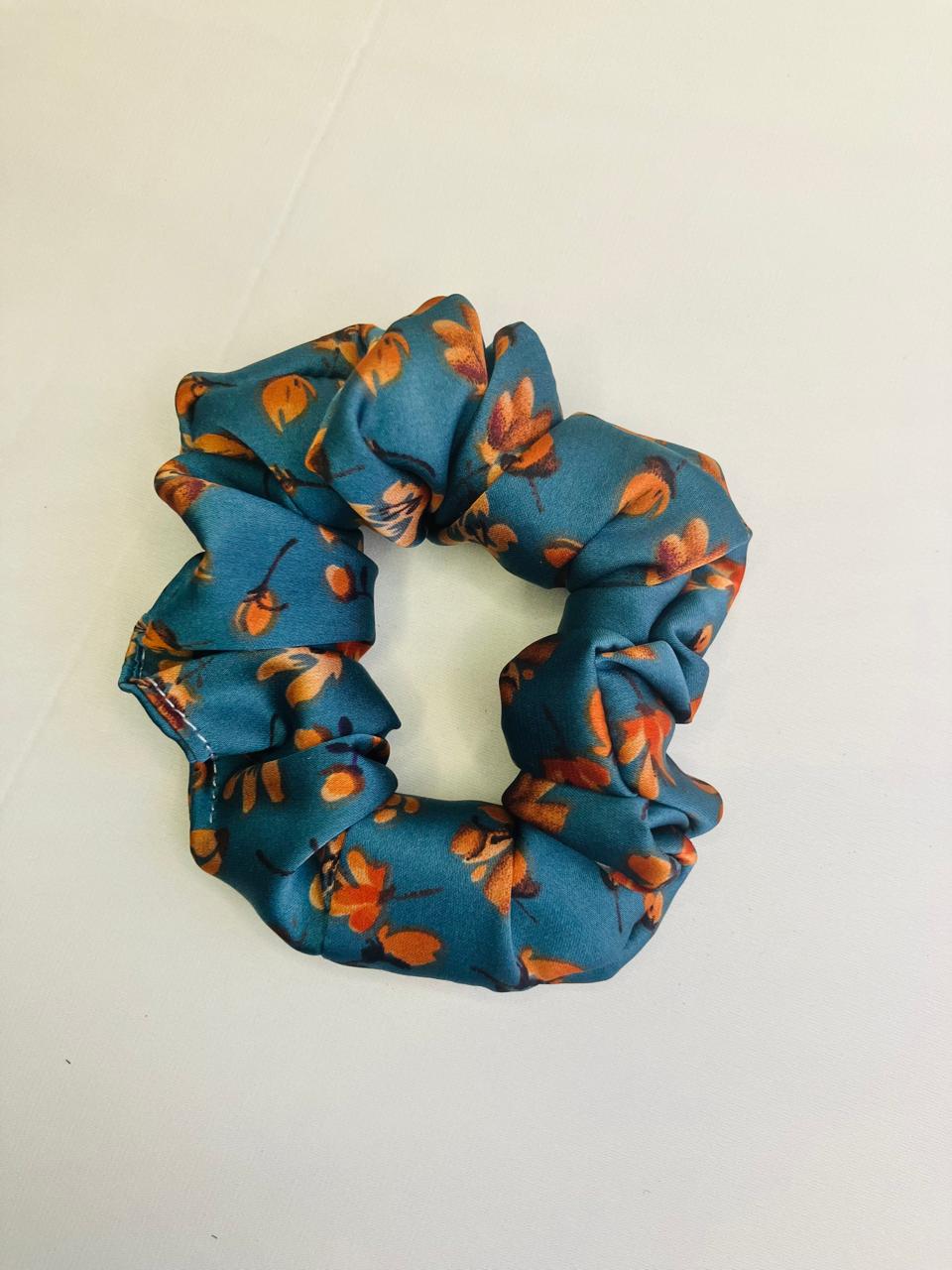 Medium Silk Satin Scrunchie