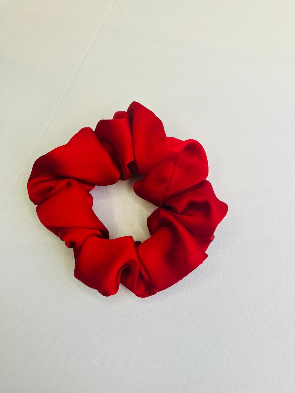 Medium Silk Satin Scrunchie